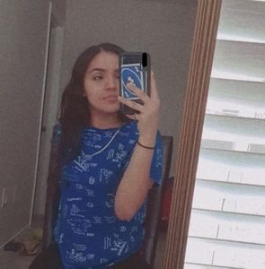 Meet your Posher, Makayla